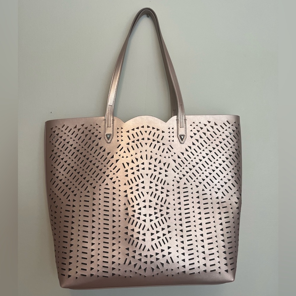 NWOT Stella & Dot Marseilles Tote - Large Rose Gold Purse